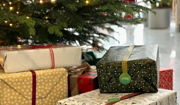 Zahlreiche Geschenke kamen im Rahmen der Spendenaktion zusammen Zahlreiche Geschenke kamen im Rahmen der Spendenaktion zusammen