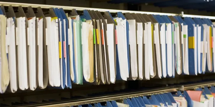 Das „§ 18 KWG“-Grab: Warum Deutschlands Banken ihre Kreditrisiken mit den Methoden von gestern verwalten