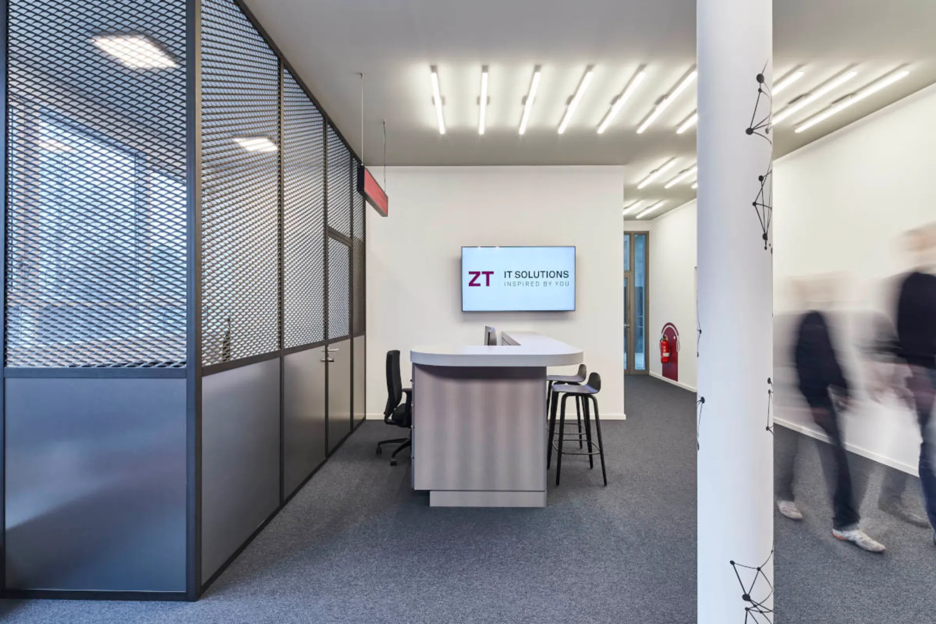 2_service lounge